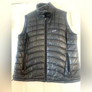 Women’s Patagonia down vest XL